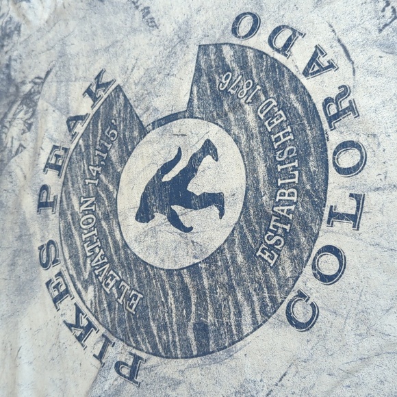 Pikes Peak Colorado Bigfoot T-shirt Size Large in Vaguely Grey/Blue Tie-dye - Picture 2 of 7